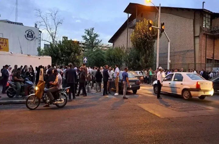 ورزشگاه حیدرنیا برای هواداران پزشکیان باز شد