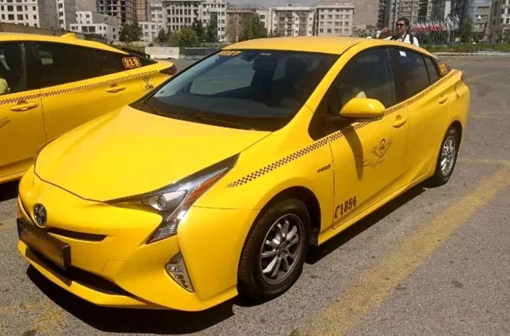 تاکسی های برقی روی دست شهرداری ماند/ فقط ۱۵۰ متقاضی!