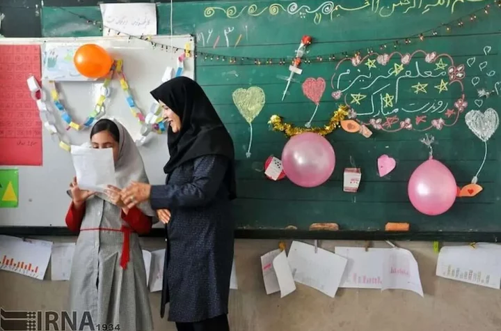 پاداش فرهنگیان چه زمانی پرداخت می شود؟