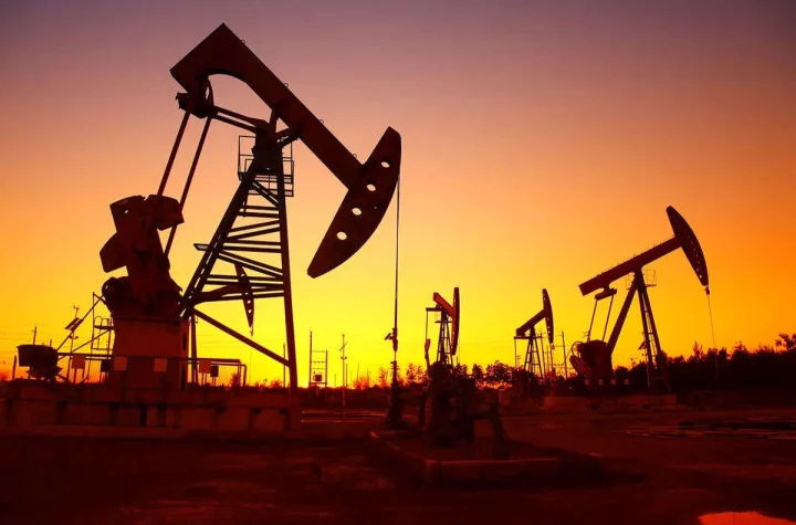 قیمت نفت در بازار جهانی کاهش یافت