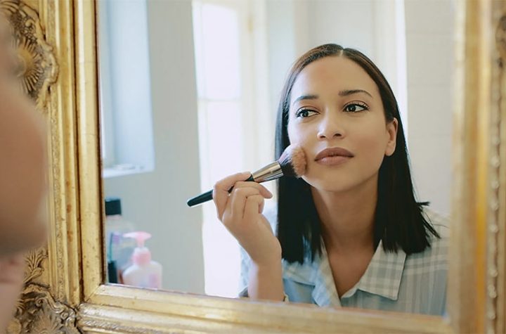 راهنمای انتخاب کرم پودر مناسب برای پوست خشک