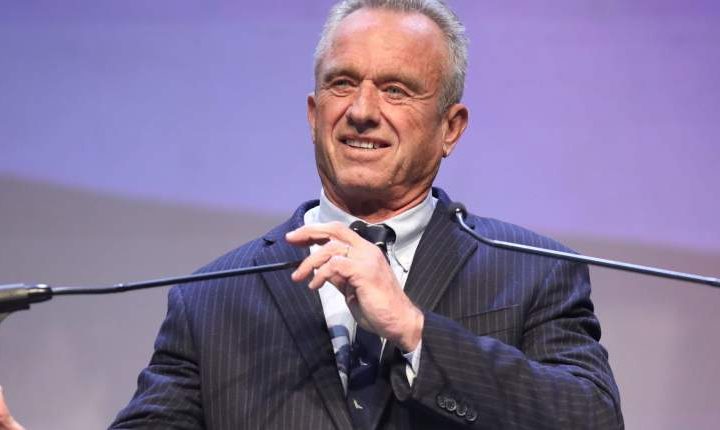 جدال بر سر آنتن؛ کندی وزیر بهداشت پیشنهادی ترامپ به دنبال ممنوعیت تبلیغات دارویی در تلویزیون