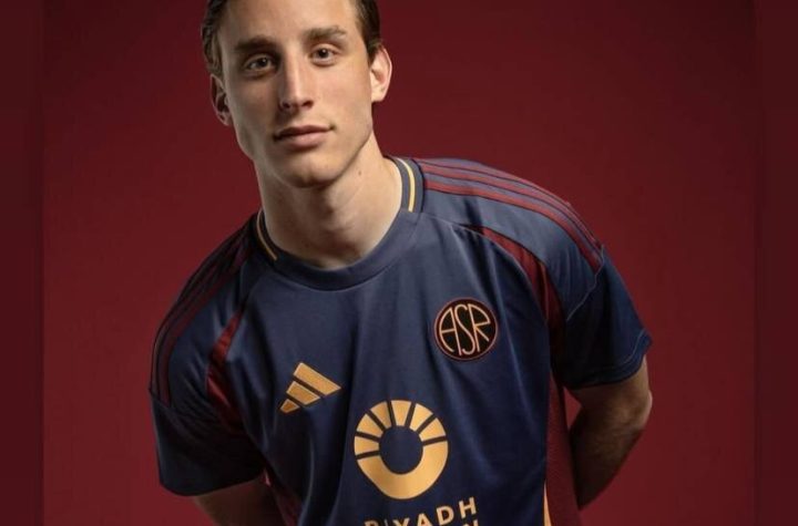 واکنش مهاجم گلزن تیم ملی ایران به سکته بازیکن فیورنتینا