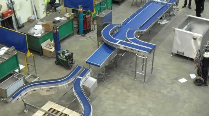 چگونه نوار نقاله مونتاژ می‌تواند بهره‌ وری در فرآیندهای تولید را افزایش دهد؟