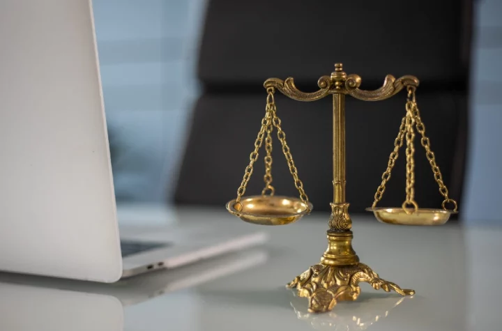 موسسه دادوکیل برای امور حقوقی و کیفری