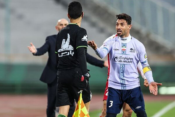 احضار بازیکن پرحاشیه تراکتور به کمیته انضباطی فدراسیون فوتبال - خبرگزاری مهر | اخبار ایران و جهان