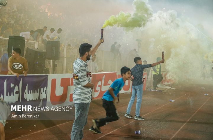 جشن صعود تیم فجر سپاسی شیراز به لیگ برتر فوتبال