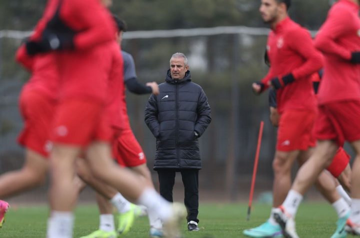 کارتال با درویش برای نقل و انتقالات پرسپولیس اتمام حجت کرد - خبرگزاری مهر | اخبار ایران و جهان