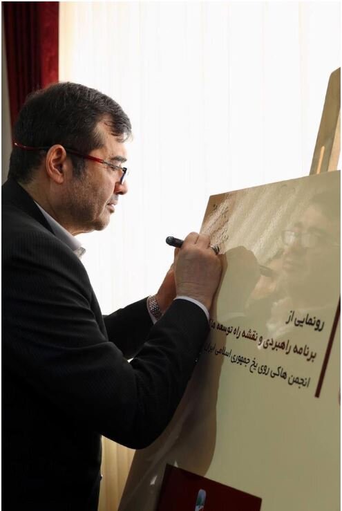 اقدام نوبرانه رشته نوپا و چشم‌انداز ۴ ساله؛هاکی روی‌یخ الگویی برای همه