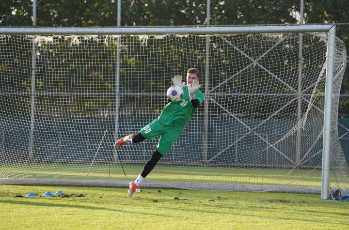 مخالفت دروازه‌بان تیم ملی فوتبال ایران با پیشنهاد استقلال - خبرگزاری مهر | اخبار ایران و جهان