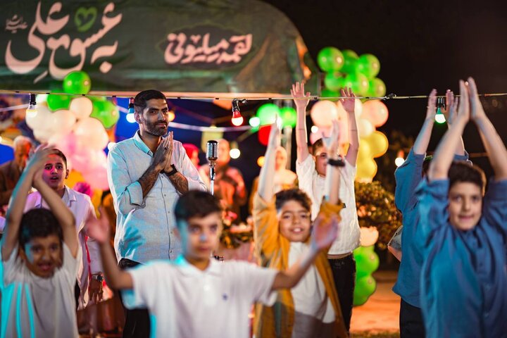 پویش «مهمونی ده کیلومتری غدیر» به اردوی تیم ملی فوتبال رسید - خبردار 5 پویش «مهمونی ده کیلومتری غدیر» به اردوی تیم ملی فوتبال رسید