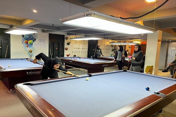 برگزاری رقابت های پاکت بیلیارد بانوان به مناسبت عید غدیر خم - خبرگزاری مهر | اخبار ایران و جهان