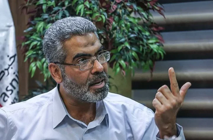 قیمت دلار باید ۳۰ هزار تومان باشد!