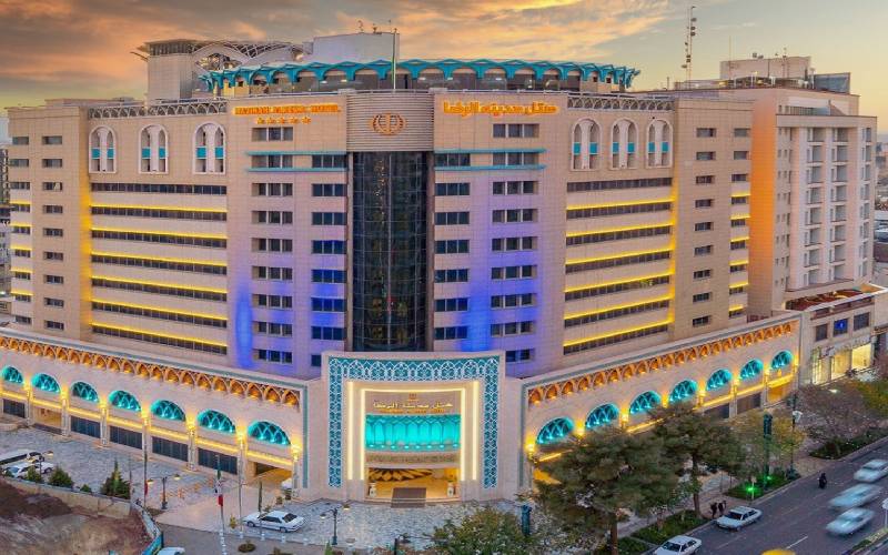 آشنایی با بهترین هتل های مشهد برای سفرهای تابستانی 1404