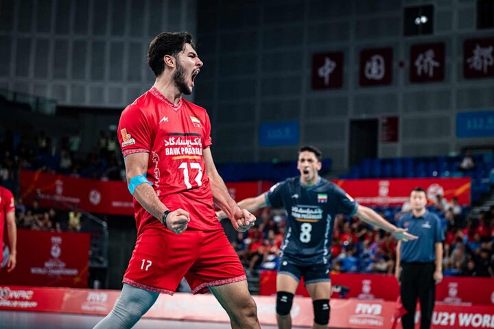 گفتگوی مهر با سرمربی تیم قهرمان جهان؛ نگرانی مومنی‌مقدم برای شاگردانش