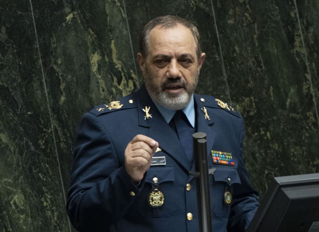 وزیر دفاع: مردم ایران لایق شادی هستند که کشتی آن را به ارمغان آورد - خبرگزاری مهر | اخبار ایران و جهان