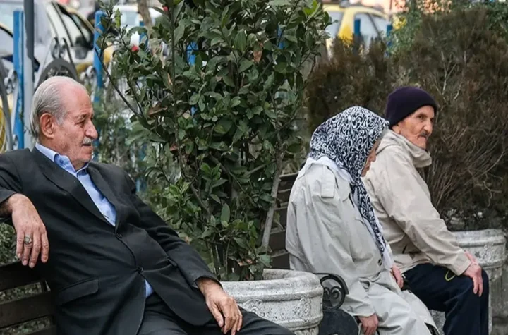 زمان دریافت معوقات فروردین بازنشستگان سایر سطوح تامین اجتماعی