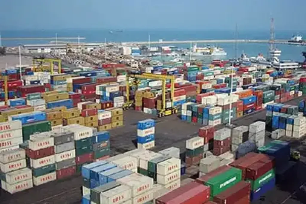 هشدار نسبت به رسوب کالا در گمرکات؛ محدودیت جدید ویرایش ثبت سفارش، واردکنندگان را بلاتکلیف کرد