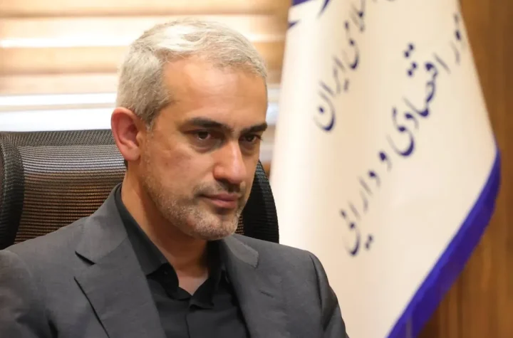 وزیر اقتصاد وعده کاهش زمان ترخیص کالا به سه روز را داد