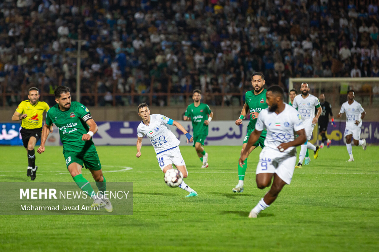 یک دلال بازیکن مصدوم به استقلال انداخت/ مسئولان اسیر فضای مجازی شدند - خبردار 8 مظلومی: یک دلال بازیکن مصدوم به استقلال انداخت/ مسئولان اسیر فضای شدند