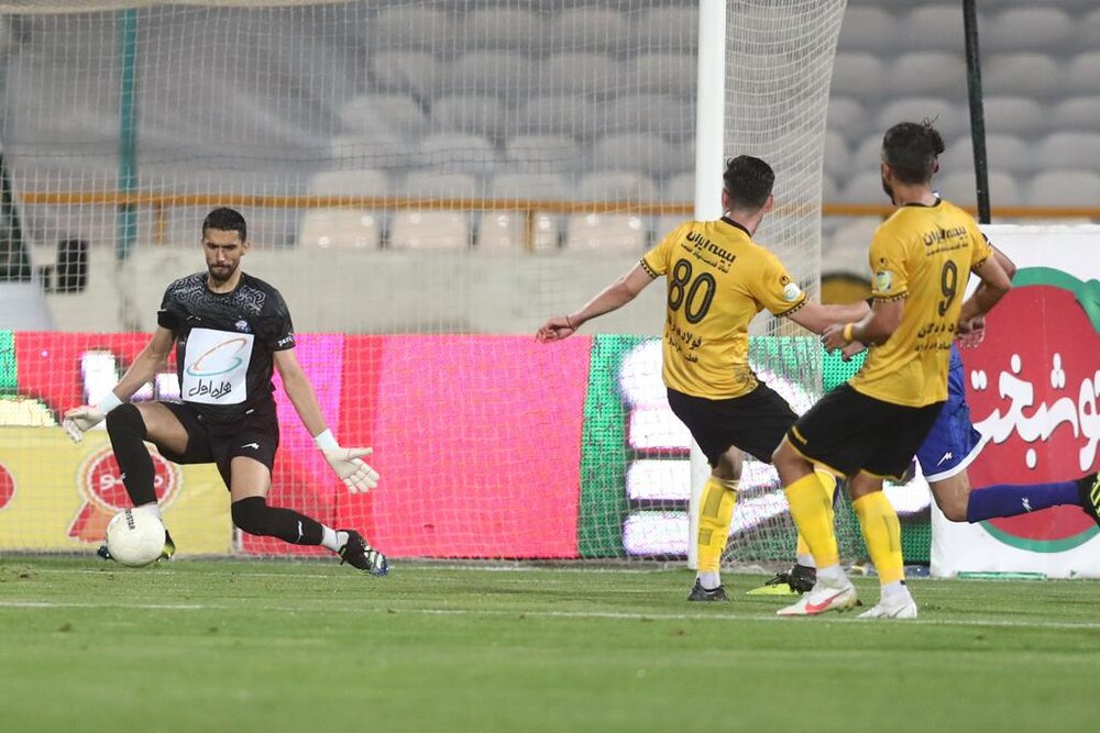 احضار شبانه حسینی به کمیته انضباطی سپاهان - خبرگزاری مهر | اخبار ایران و جهان