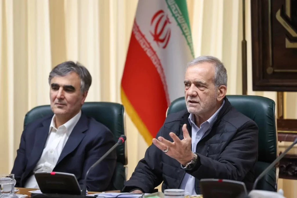 آقای دولت و بانک مرکزی؛ اقتصاد در بحران است، شما کجای ماجرا ایستاده‌اید؟