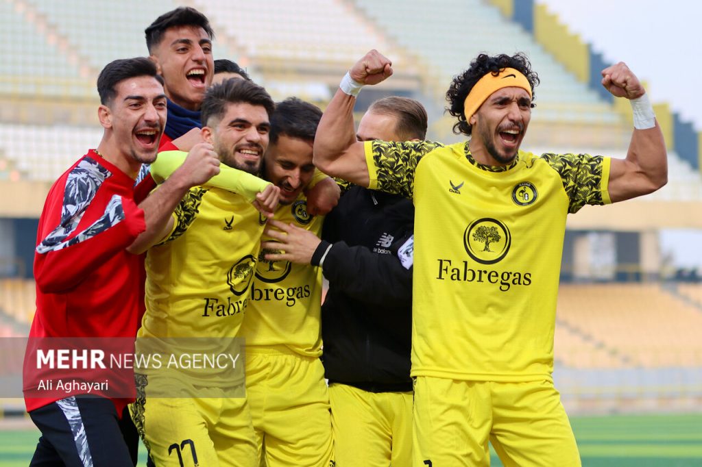 لیگ فوتبال آزادگان - نود ارومیه و پارس جنوبی