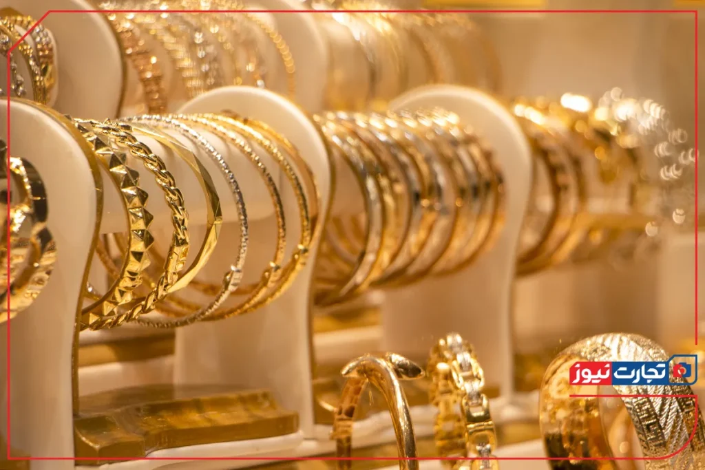 پیش ‌بینی قیمت طلا و سکه دوشنبه ۱۷ آذر ۱۴۰۴ /  جهش دلار موتور صعود طلا را روشن نگه می‌دارد؟