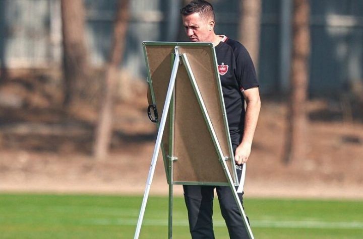 رفتار عجیب اوسمار پرسپولیس را دو روز تعطیل کرد! - خبرگزاری مهر | اخبار ایران و جهان