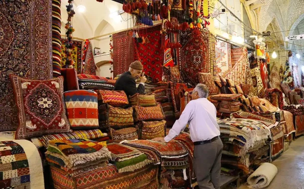 راهنمای جامع بازدید از بازار وکیل شیراز: تاریخچه، جاذبه‌ها و خرید سوغات